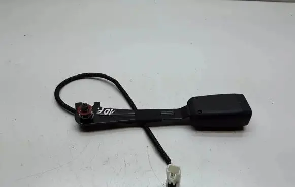 KIA Sportage Front seatbelt buckle 1K06886065