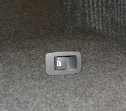 BMW 1 F20 F21 Electric window control switch 9208106