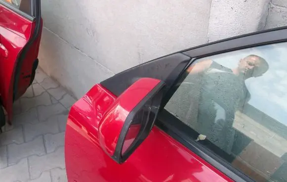Mazda 3 Front door electric wing mirror