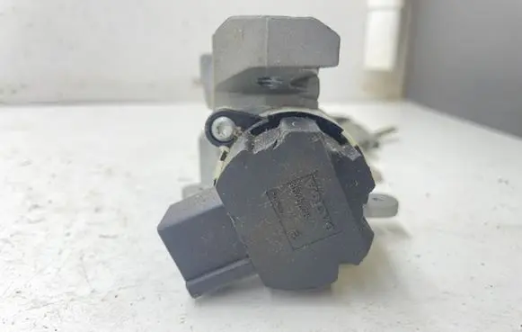 Volvo XC90 Ignition lock 8626324