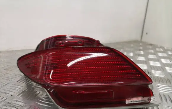 Lexus RX 330 - 350 - 400H Third/center stoplight PPTD20
