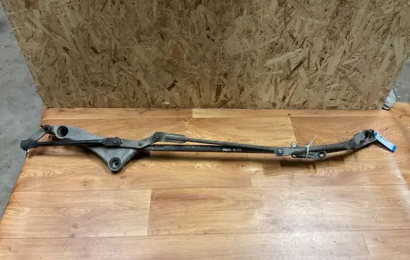 Mercedes-Benz B W245 Front wiper linkage 179639