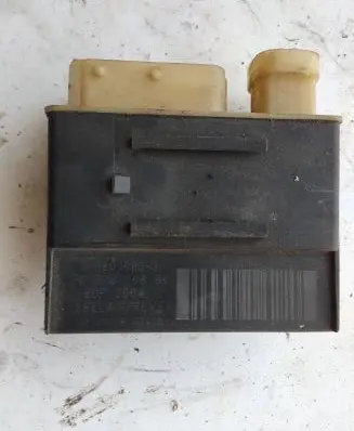 Peugeot 308 Glow plug pre-heat relay 9662570880 018010953 0010859429