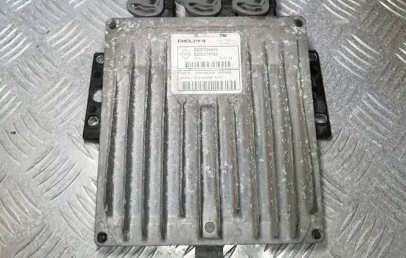 Renault Megane II Engine control unit/module 8200374152 8200334419 R0410B024B