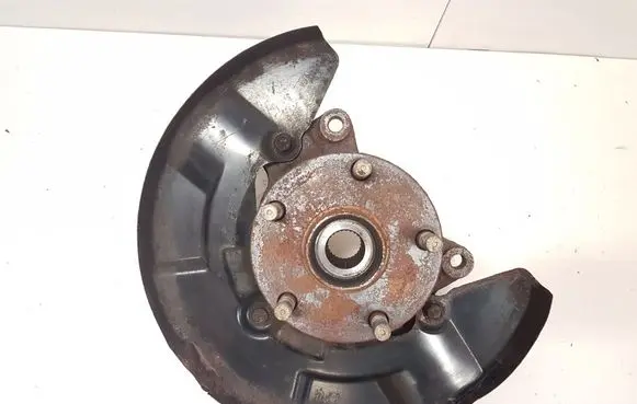 Front wheel hub