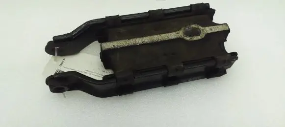 Volvo XC60 Engine mount bracket 31262935 8G9N6P082BA