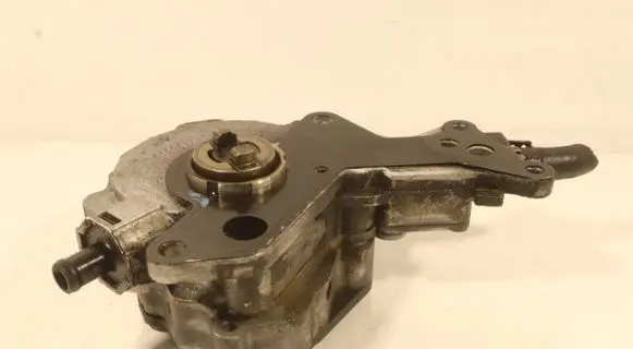 Volkswagen PASSAT B6 Vacuum pump AE2004
