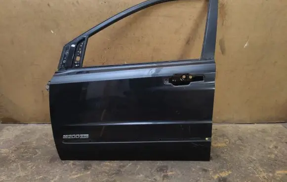 SsangYong Kyron Front door