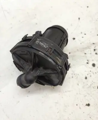 Audi TT Mk1 Secondary air pump 