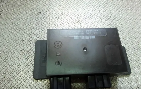 Volkswagen PASSAT B5 Comfort/convenience module 1J0959799AH