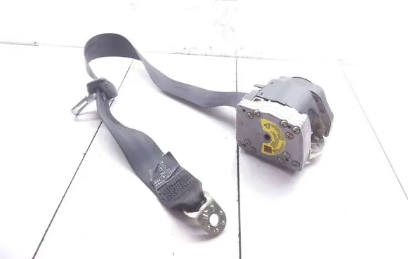 Audi A6 S6 C5 4B Rear seatbelt 4B9857805 040135