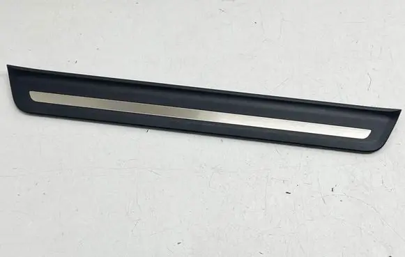 KIA Niro Front sill trim cover 85884AT100 AJ785M1