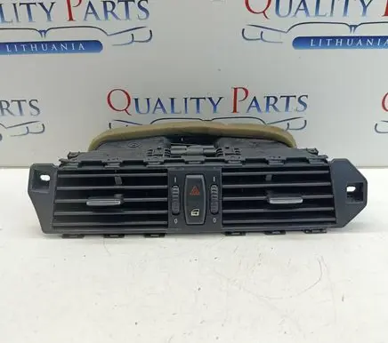 BMW 5 E60 E61 Dash center air vent grill 9112206