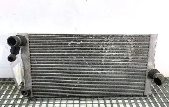 BMW 5 F10 F11 Coolant radiator 8509176