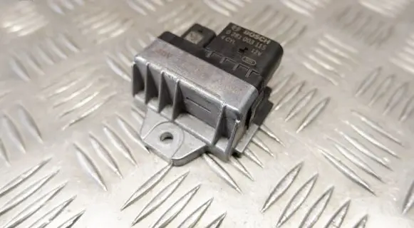 BMW X3 F25 Glow plug pre-heat relay 8514120