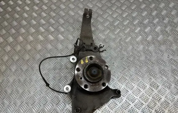 BMW 5 F10 F11 Front wheel hub 