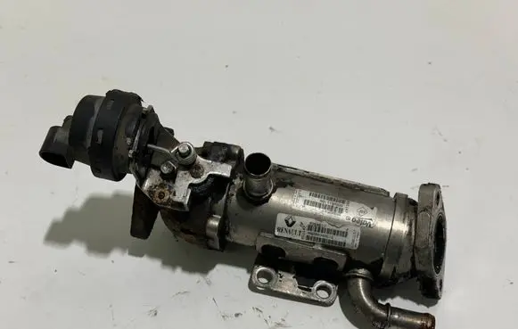 Opel Vivaro EGR valve cooler 8200340616 H8200340616 8200611709
