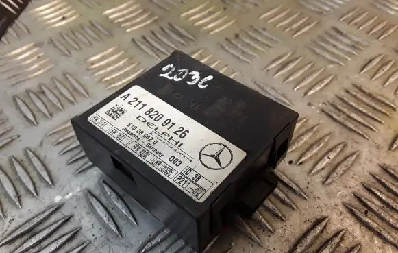 Mercedes-Benz E W211 Alarm control unit/module 2118209126 A2118209126