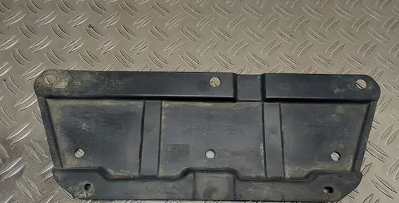 Toyota Avensis T270 Engine splash shield/under tray 5144702010