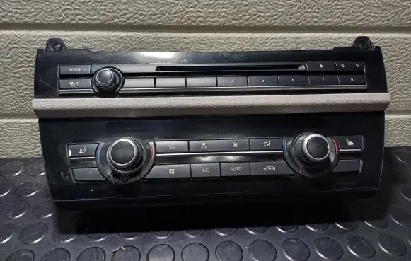 BMW 5 F10 F11 Climate control unit 9306149 900256300007 0001285517