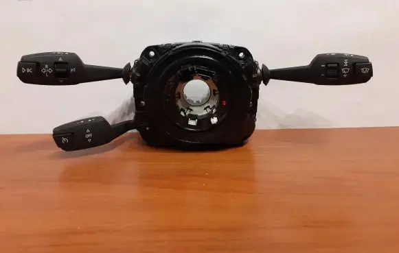 BMW X5 E70 Indicator stalk 912250904 01108170