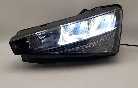 Skoda Scala Headlight/headlamp 657941015 90176071 9017607100TX