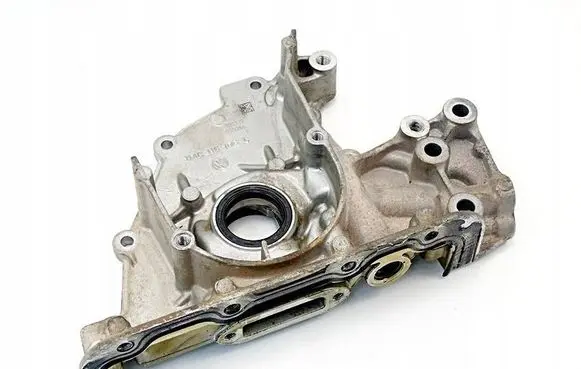 Skoda Fabia Mk3 (NJ) Oil pump 04C115105C