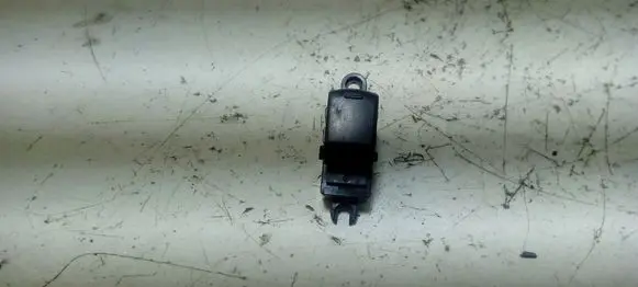 Nissan Qashqai Electric window control switch 25411BR00A