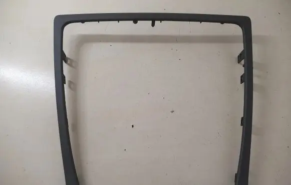 Volvo V70 Radio/GPS head unit trim 30672110