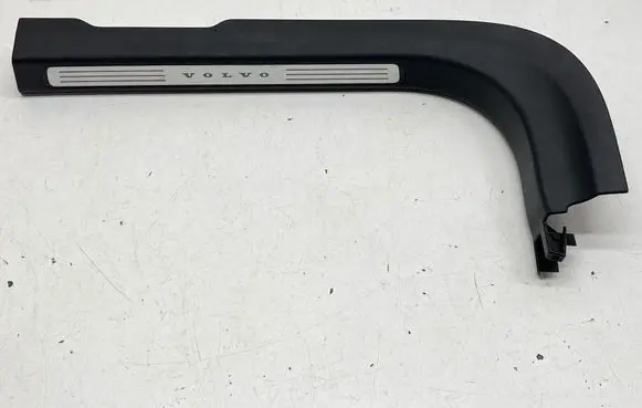 Volvo S90, V90 Front sill trim cover 31377617