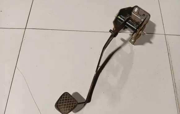 Land Rover Freelander Brake pedal 
