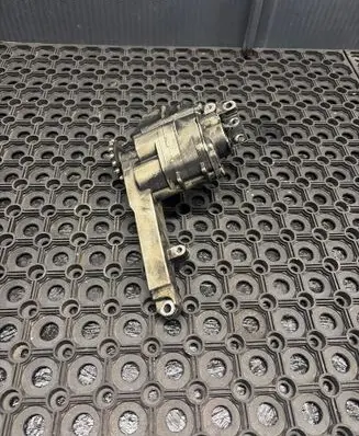 Mercedes-Benz CLS C218 AMG Oil pump A6421811201