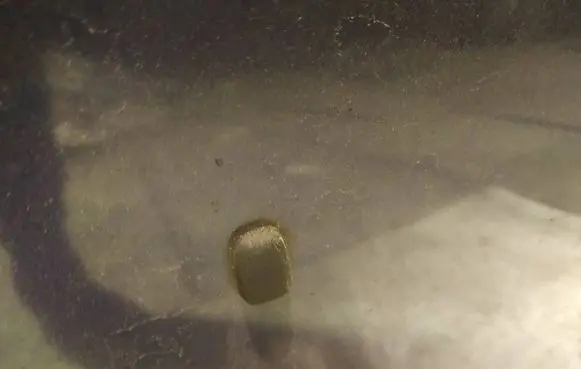 Windshield washer spray nozzle