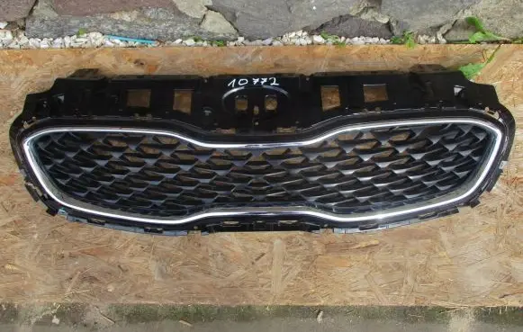 KIA Sportage Front bumper upper radiator grill 86350f1650