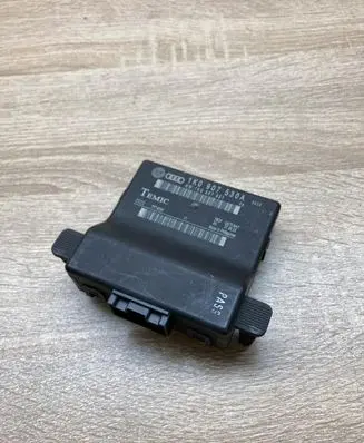Volkswagen Tiguan Gateway control module 1K0907530A