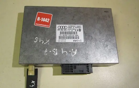 Audi A4 S4 B7 8E 8H Bluetooth control unit module 8P0862335C