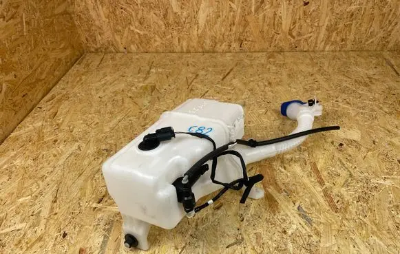 Windshield washer fluid reservoir/tank