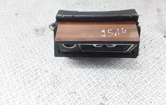 Mercedes-Benz E W124 Ashtray (front) 