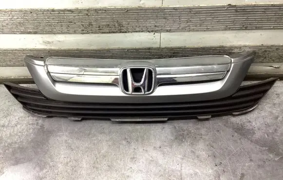 Honda CR-V Front bumper upper radiator grill 71121SWNAH010