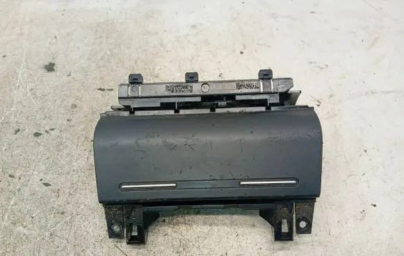 Audi A4 S4 B7 8E 8H Car ashtray 8E0857951