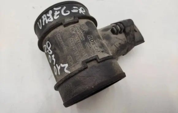 Chrysler Voyager Mass air flow meter 0281002451