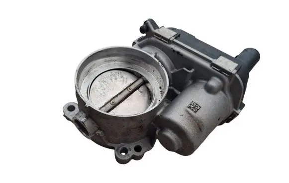 Volkswagen Golf VII Throttle body valve 04E133062T 159234419 V29073596