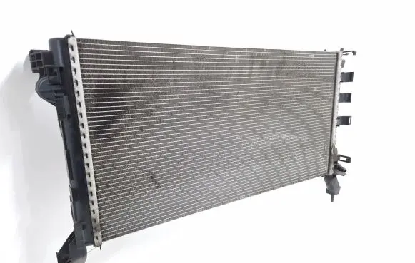 Renault Laguna III Coolant radiator 214004321R 0018248 Y1202003