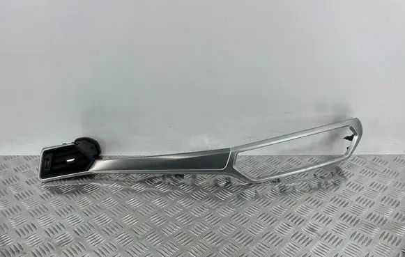 BMW 3 G20 G21 Panel trim 6811463