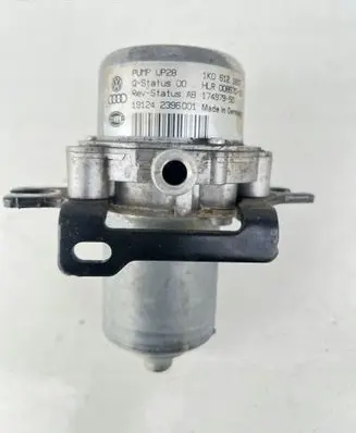 Skoda Fabia Mk3 (NJ) Vacuum pump 1K0612181F
