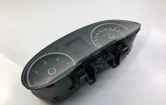 Volkswagen Amarok Speedometer (instrument cluster) 2H0920863C