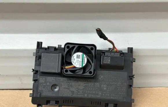 Mini F66 Wireless charging module 5B3F5C1 A2C1125920300