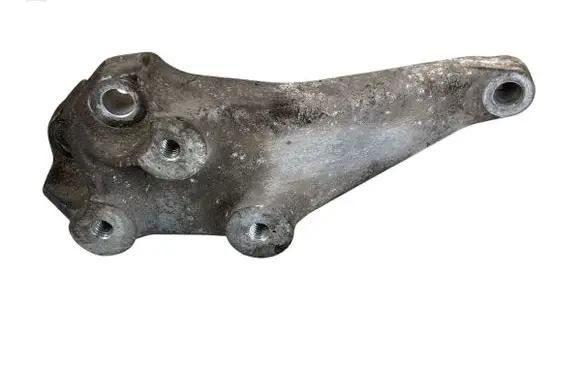 Opel Insignia A Engine mounting bracket 13228256