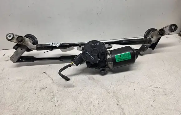 Hyundai Sonata Front wiper linkage and motor 981103S000