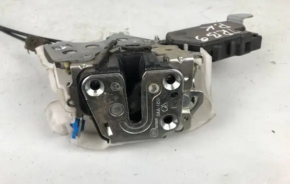 Subaru B9 Tribeca Front door lock 61031XA05A9E 61039XA05A